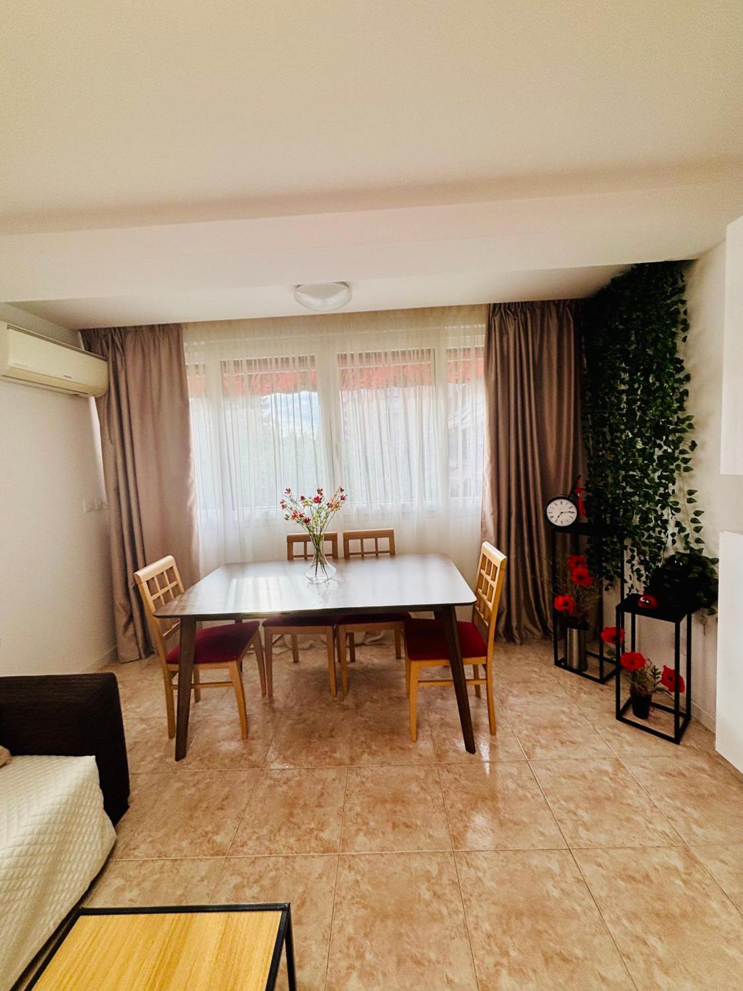 Duplex Mensual Vacaciones. Apartamento *